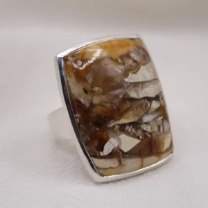 טבעת כסף 925 בשילוב אבן מוקאיט מרובעת