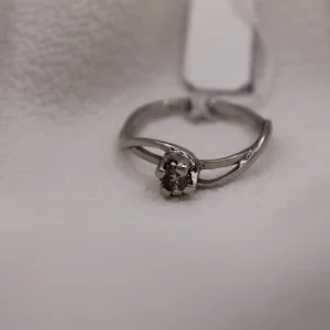 טבעת יהלומים בזהב לבן