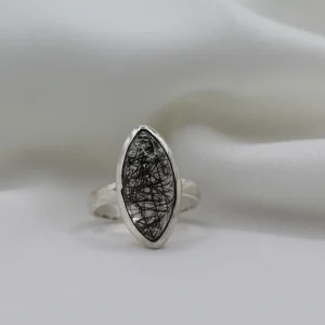 טבעת כסף בשילוב אבן רוטיל