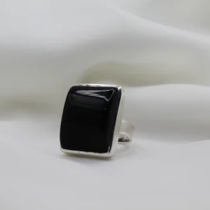 טבעת כסף בשילוב אבן אוניקס