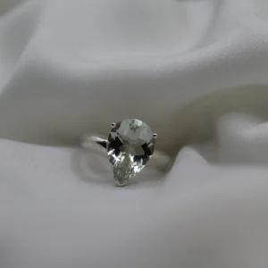 טבעת כסף בשילוב אבן קווארץ