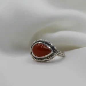 טבעת כסף בשילוב אבן חן קרנליאן