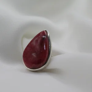 טבעת כסף בשילוב אבן רודוניט