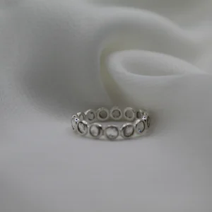 טבעת כסף בשילוב אבן זירקוניה