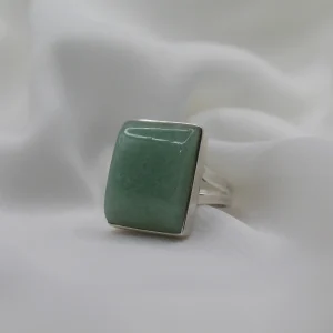 טבעת כסף בשילוב אבן גייד